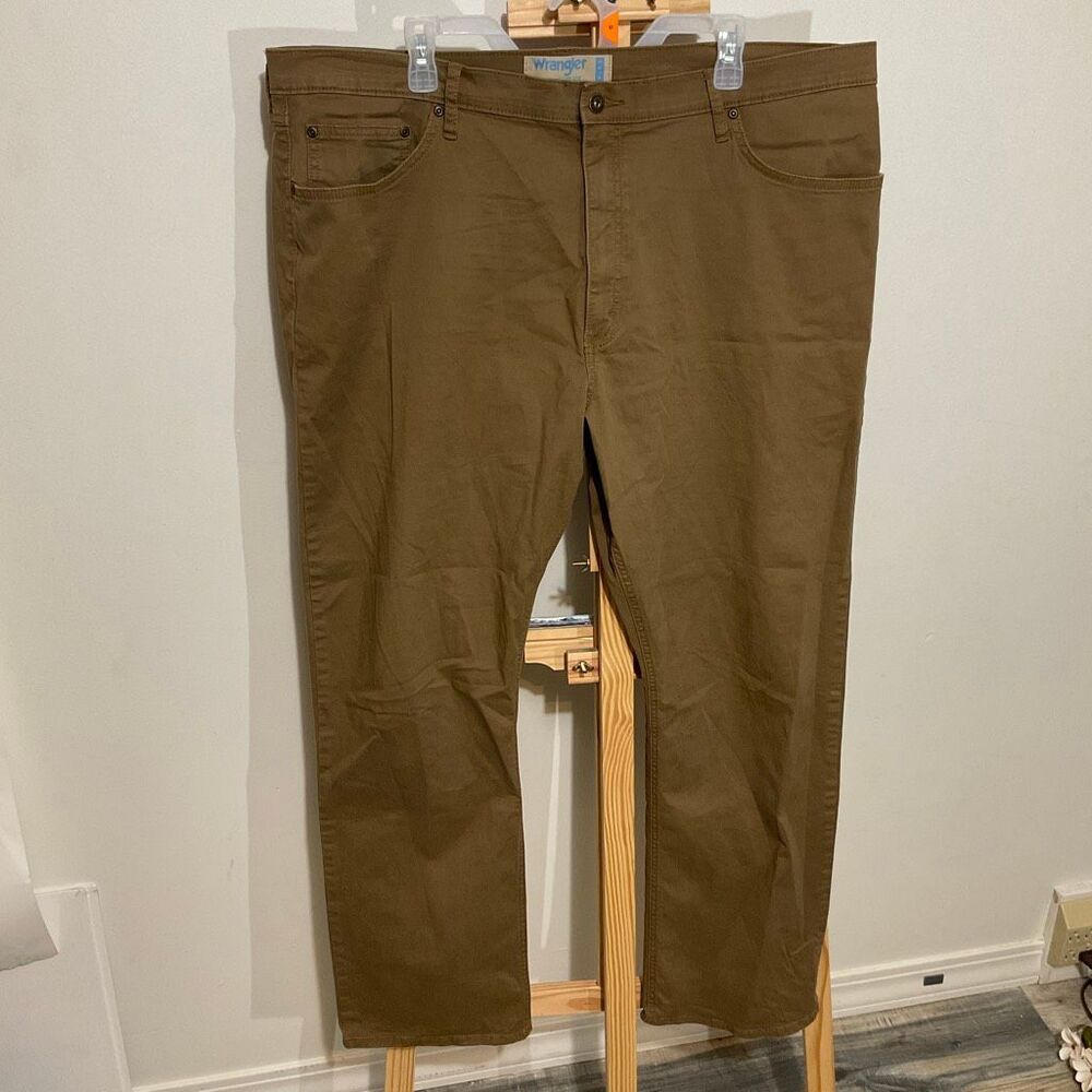 Wrangler Straight Fit Flex, brown size 42x30